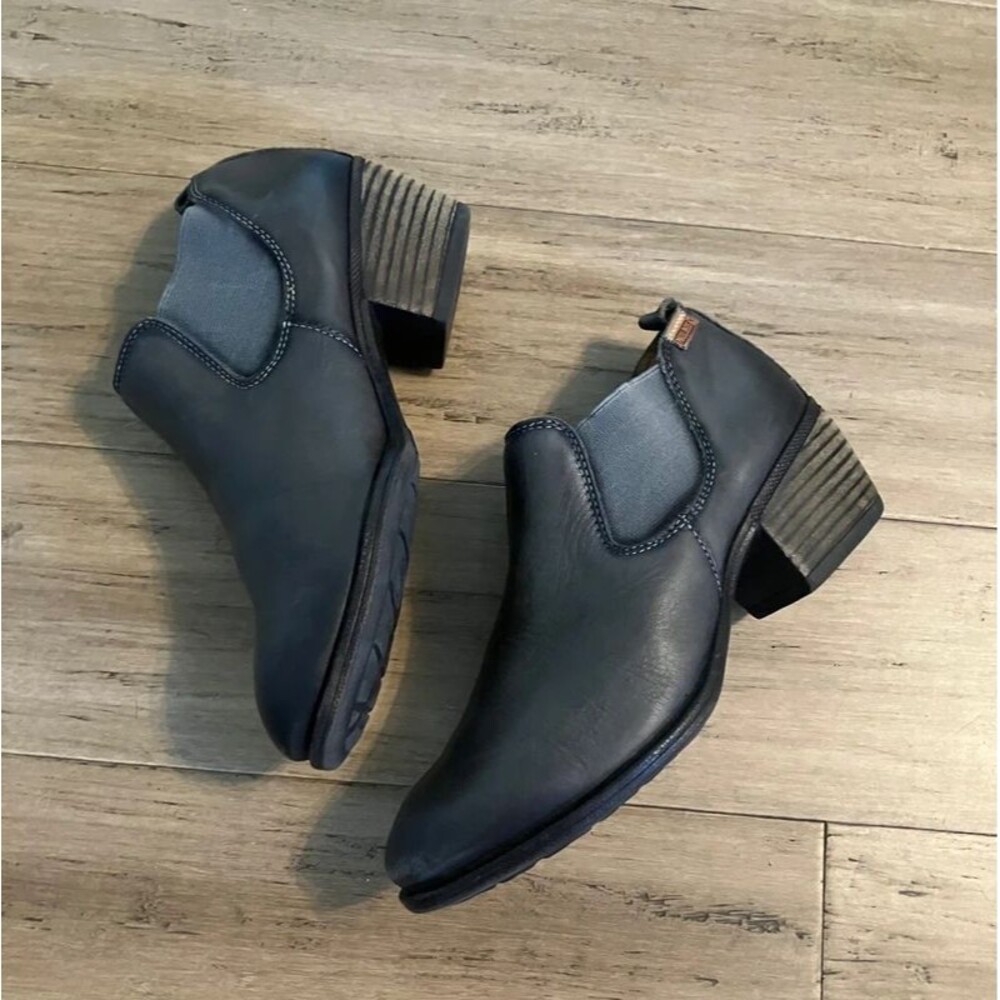 Pikolinos Chelsea heeled leather gray women pointed toe size 7.5